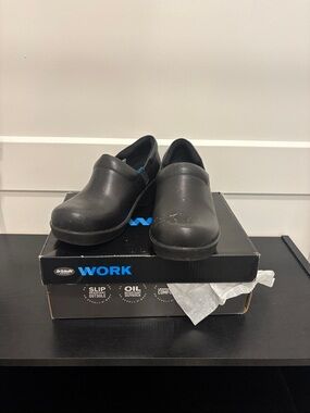 Dr. Scholl's Black Professional Slip-On Clogs